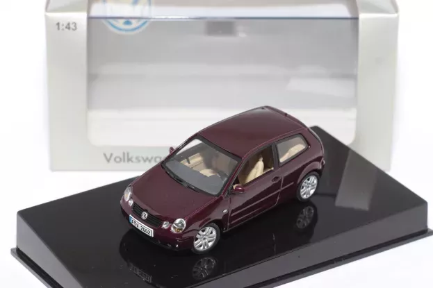 AUTOart Volkswagen Polo 9N 2001 Rose Wood Red 1:43 59764
